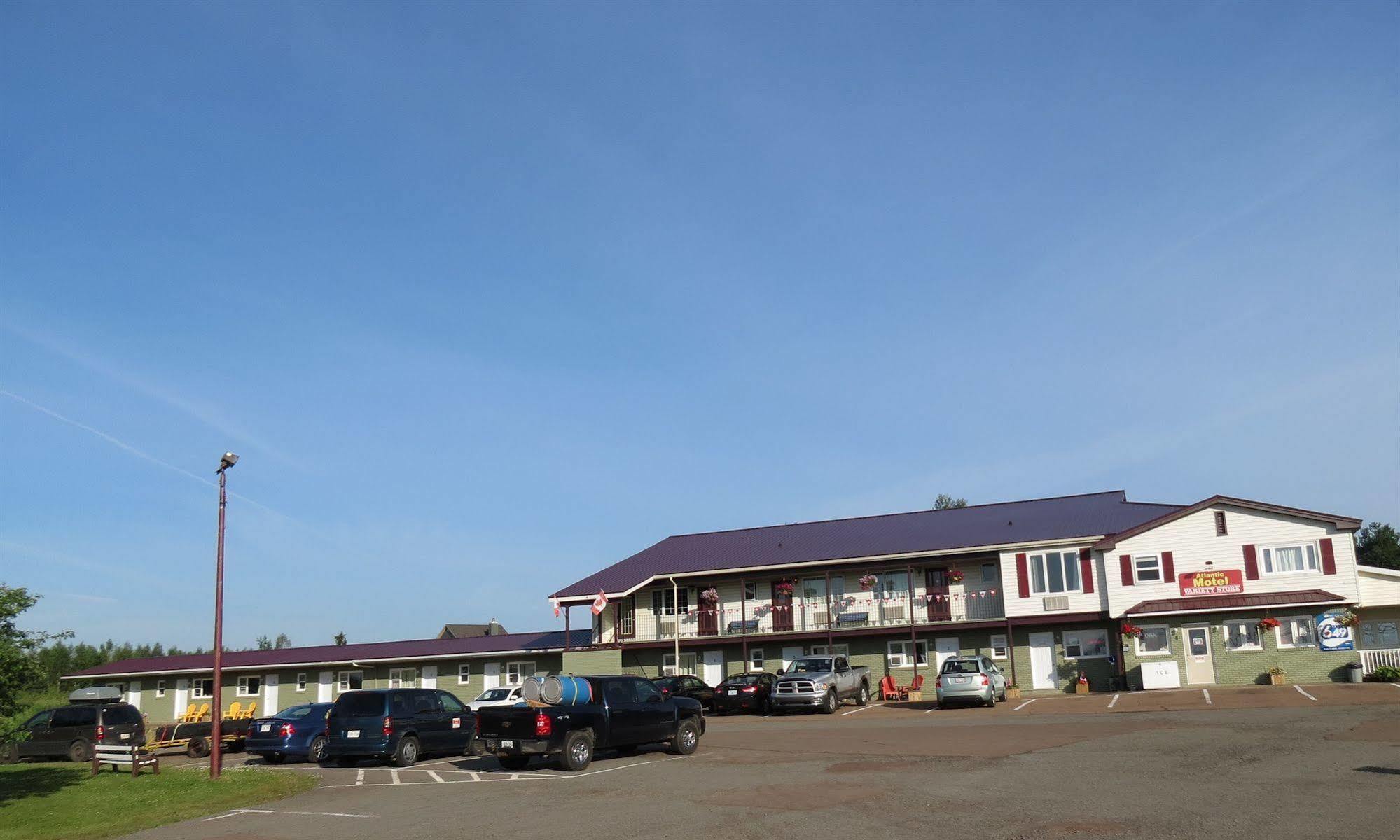 Atlantic Motel Berry Mills Exterior photo